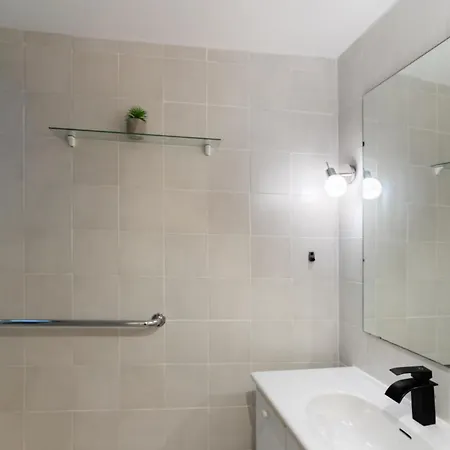 L'astorg - Classe 16e - Centre - Calme Apartament