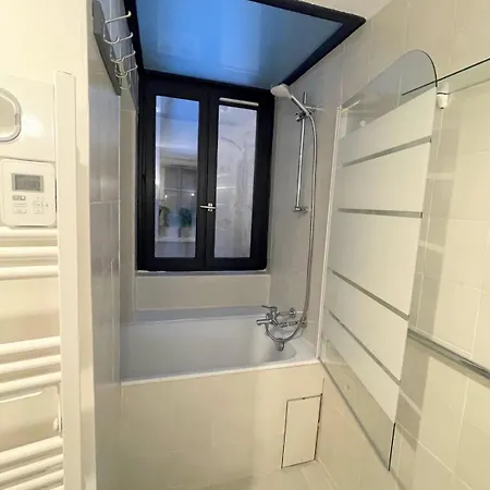 Apartment L'astorg - Classe 16e - Centre - Calme