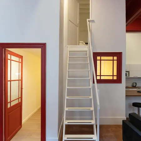 Apartament L'astorg - Classe 16e - Centre - Calme *